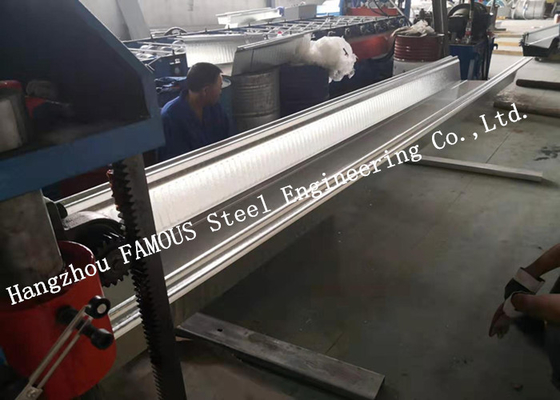 China Galvanized Steel Composite Floor Deck Machine For Building And Construction supplier
